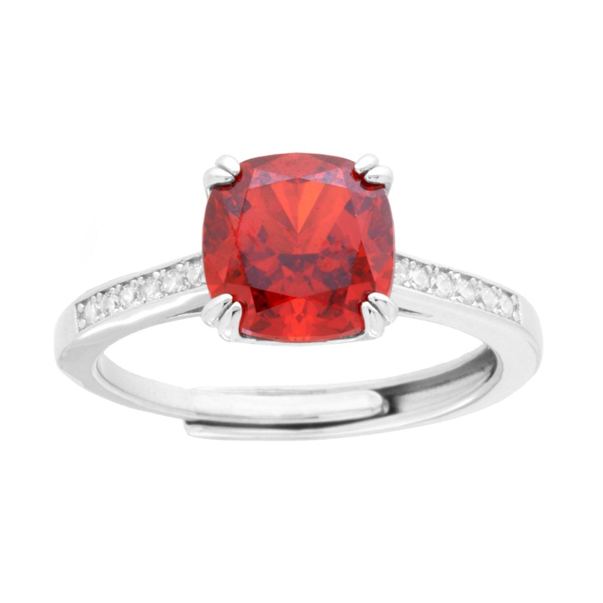 Solitärring quadratischer Cushion-Schliff rubinrot mit weißen Cubic Zirconia aus 925er Silber rhodiniert - MeinSchmuckShop