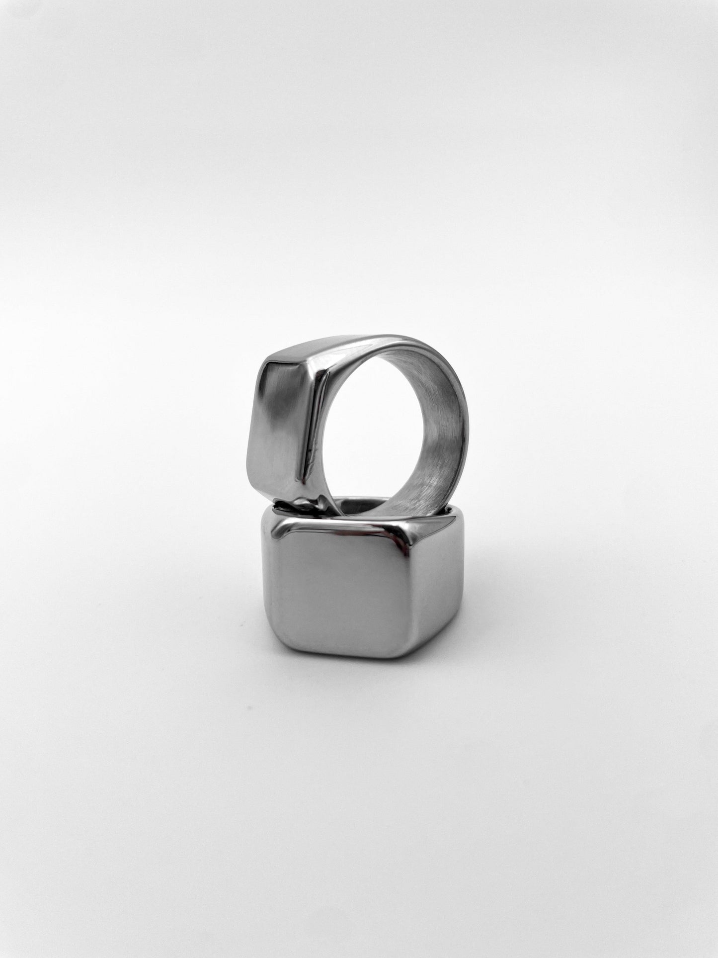 Massiccio - Ring aus 316L Edelstahl - MeinSchmuckShop