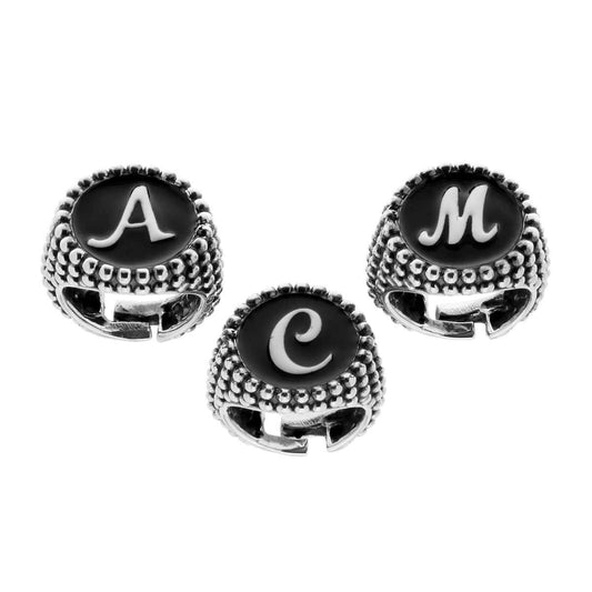 Runder palladiert Ring Chevalier mit initialem, emailliertem Buchstaben, weißem Farbton, 925er Silber, brüniert - MeinSchmuckShop