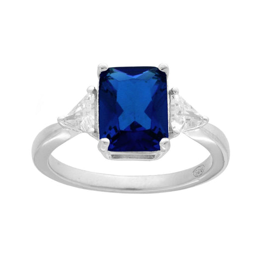 Ring Trilogy rechteckiger blauer Saphir mit seitlichen weißen Cubic Zirconia aus 925er Silber rhodiniert. - MeinSchmuckShop