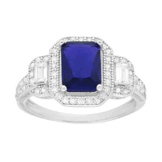 Ring rechteckiger blauer Saphir, umgeben von weißen Baguette-Cubic-Zirkonien, in 925er Silber rhodiniert galvanisch - MeinSchmuckShop