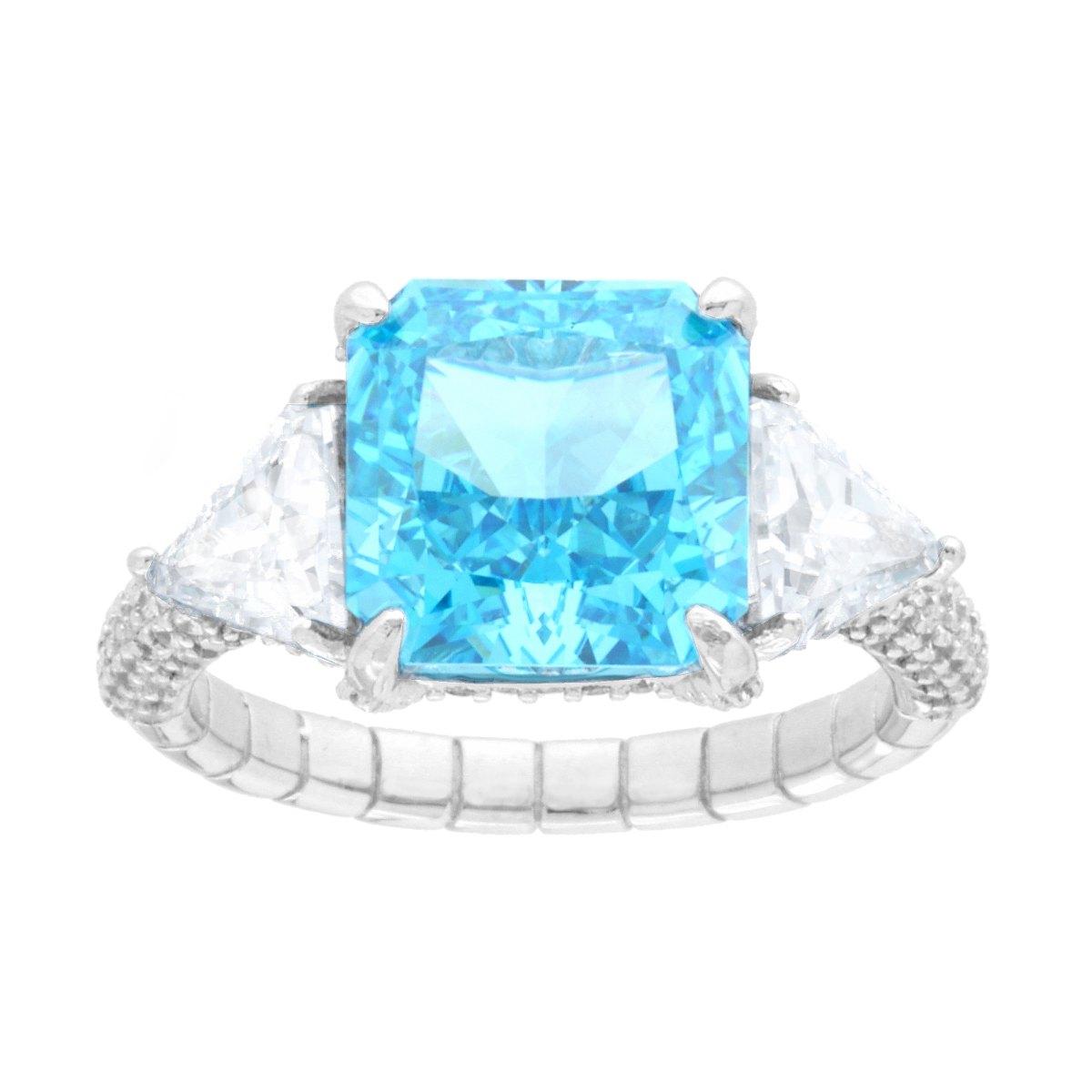 Solitärring mit quadratischem Aquamarin und weißen Cubic Zirconia Triangolari aus 925er Silber, rhodiniert galvanisch - MeinSchmuckShop