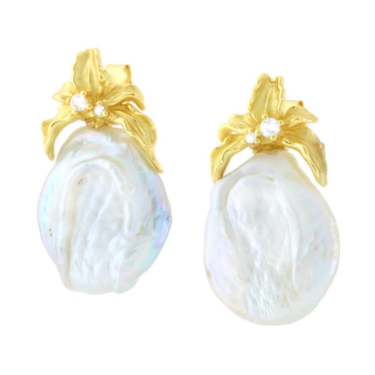 Ohrringe in Blütenform mit Perle, Scaramazza und weißen Cubic Zirconia, aus 925er Silber, goldplatiert. - MeinSchmuckShop