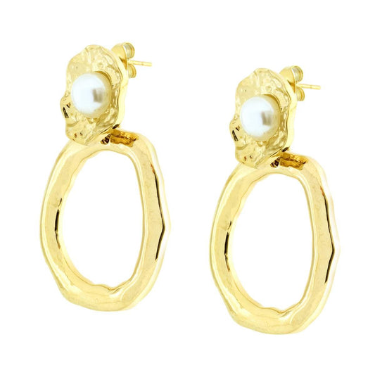 Ohrringe mit ovaler, gehämmerter Platte, Perle und hängenden Ringen aus Edelstahl in Goldfarbe - MeinSchmuckShop